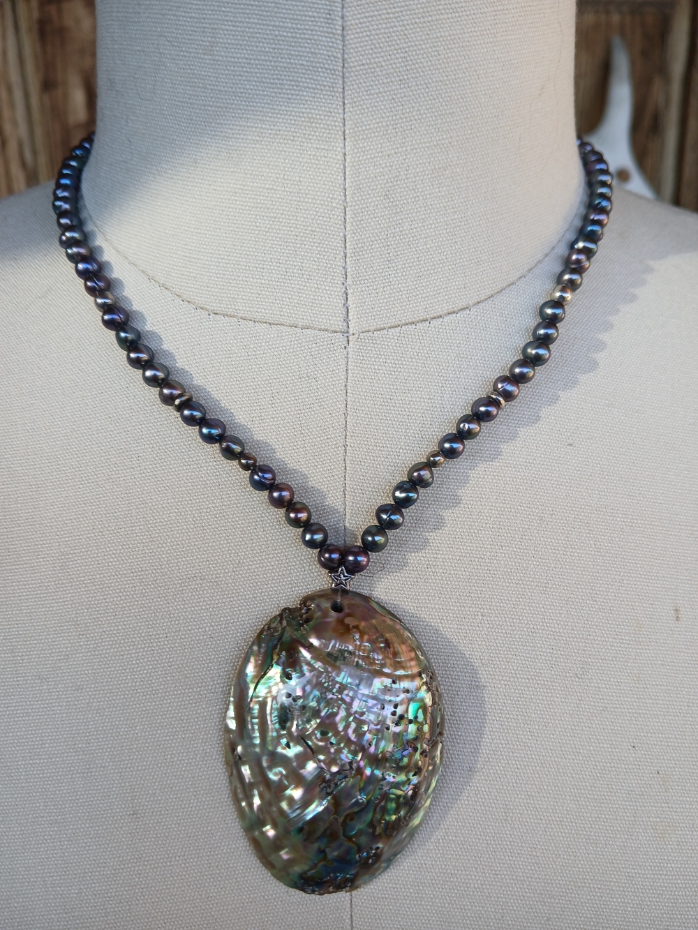 Handcrafted Abalone Pendant Necklace with Iridescent Black Pearls Vintage